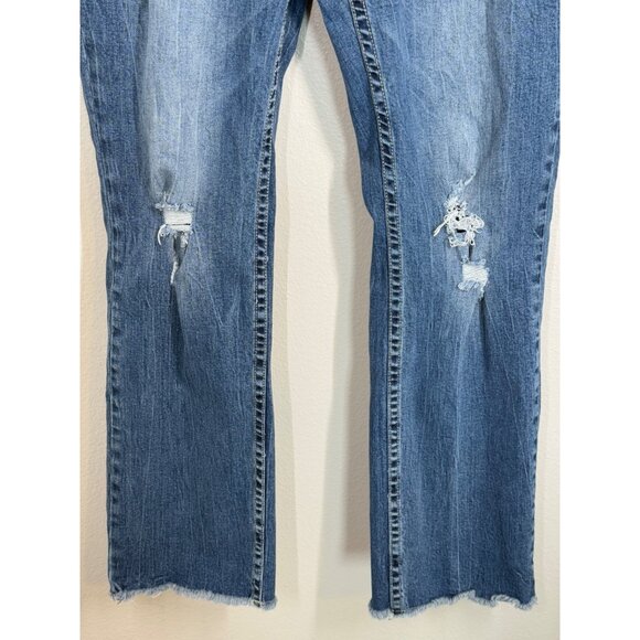 Cowgirl Tuff Co. Womens Distressed Blue Denim Jeans Size W33 L33 western bootcut - Picture 4 of 12